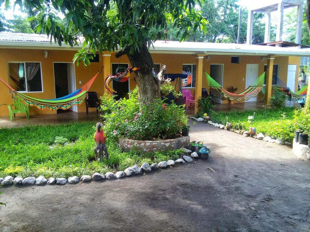 Hostal Nathaly Moyogalpa Exterior photo