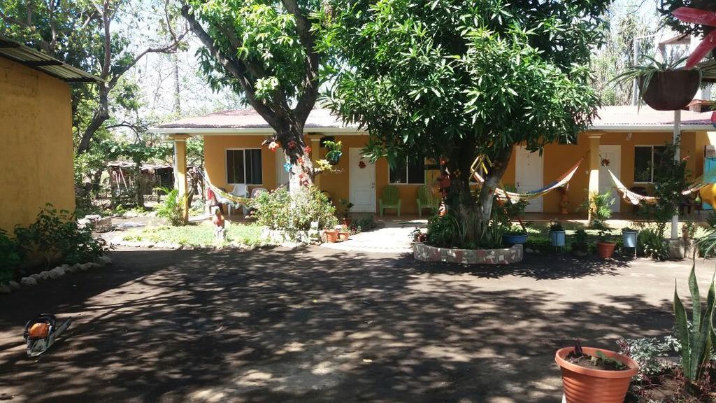 Hostal Nathaly Moyogalpa Exterior photo